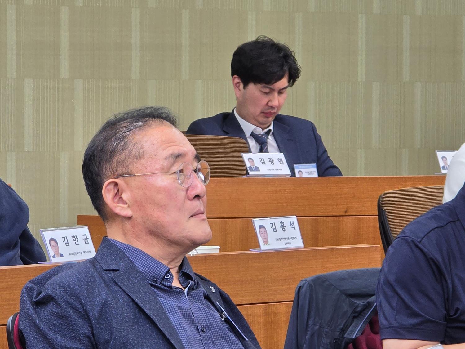 20965a96ff174855b077d8d8602df2e6-thumb(1500,20000).jpg 첨부 이미지