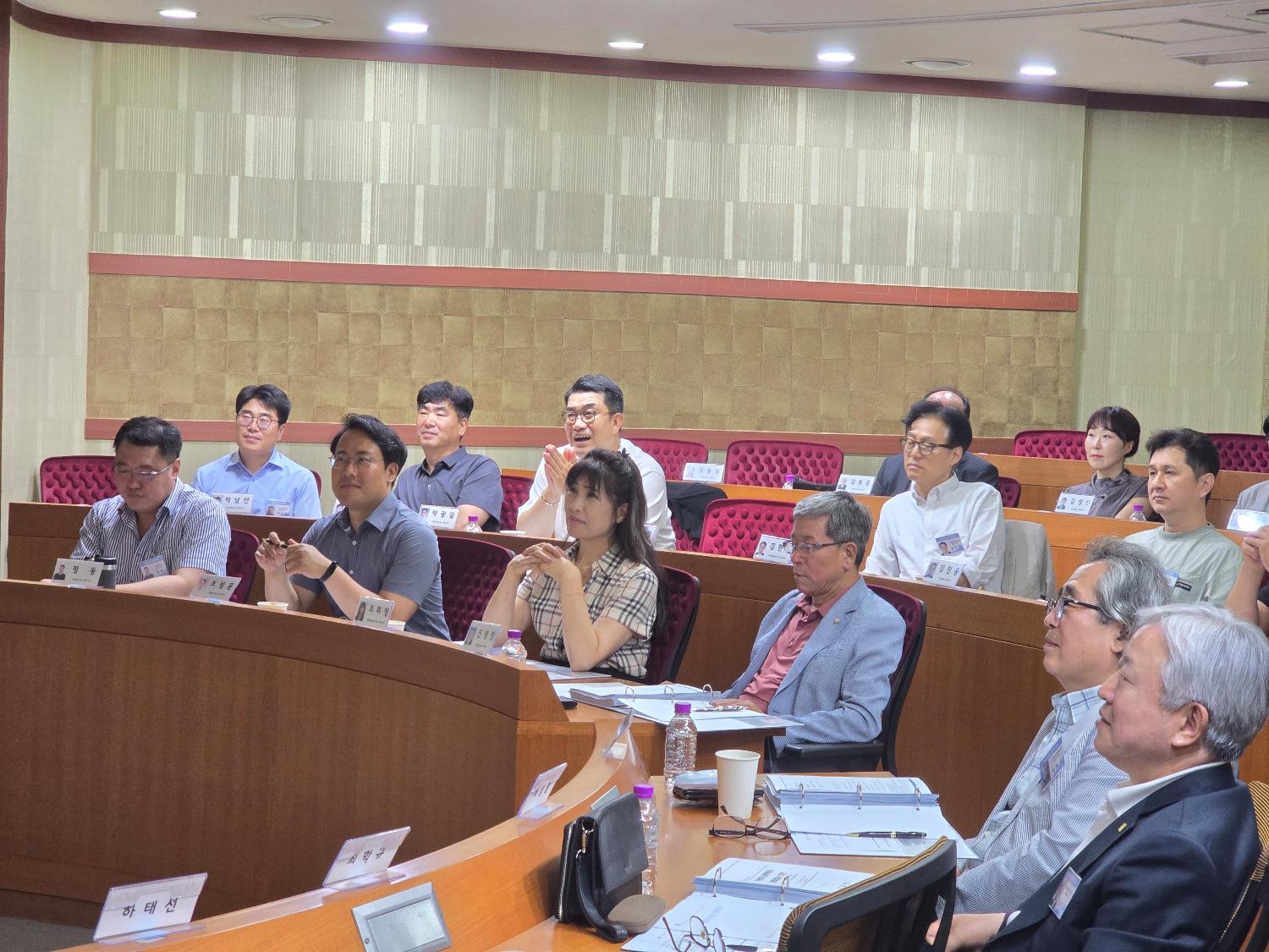 e5893d9e08a74fdfb363e971b64ce92f-thumb(1500,20000).jpg 첨부 이미지